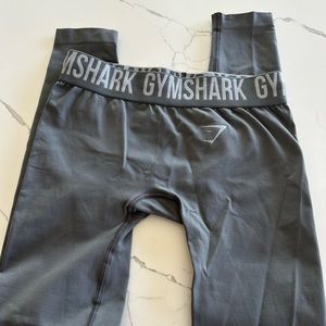 Grey gym shark leggings